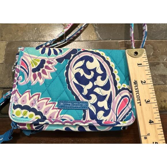 Vera Bradley Cross Body Wallet Purse Beautiful Design - Picture 4 of 8